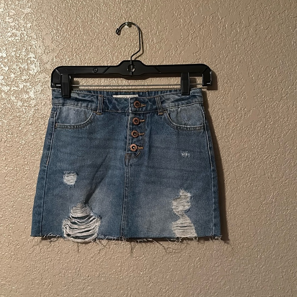 Brand new forever 21 blue Jean skirt Girls 9/10